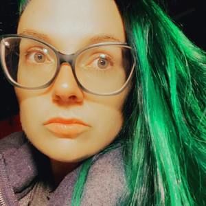 Meet your Posher, Casey